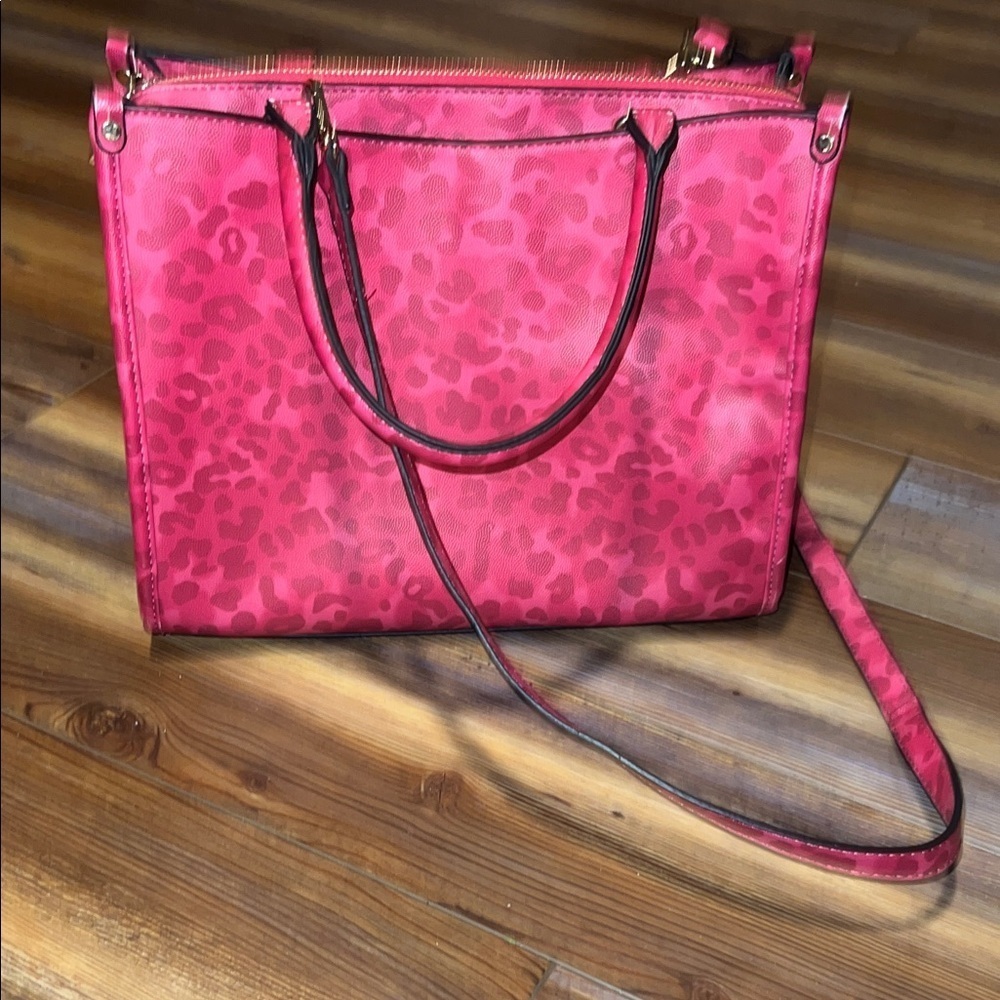 Multi Compartment Pink Leopard Print Hand Bag